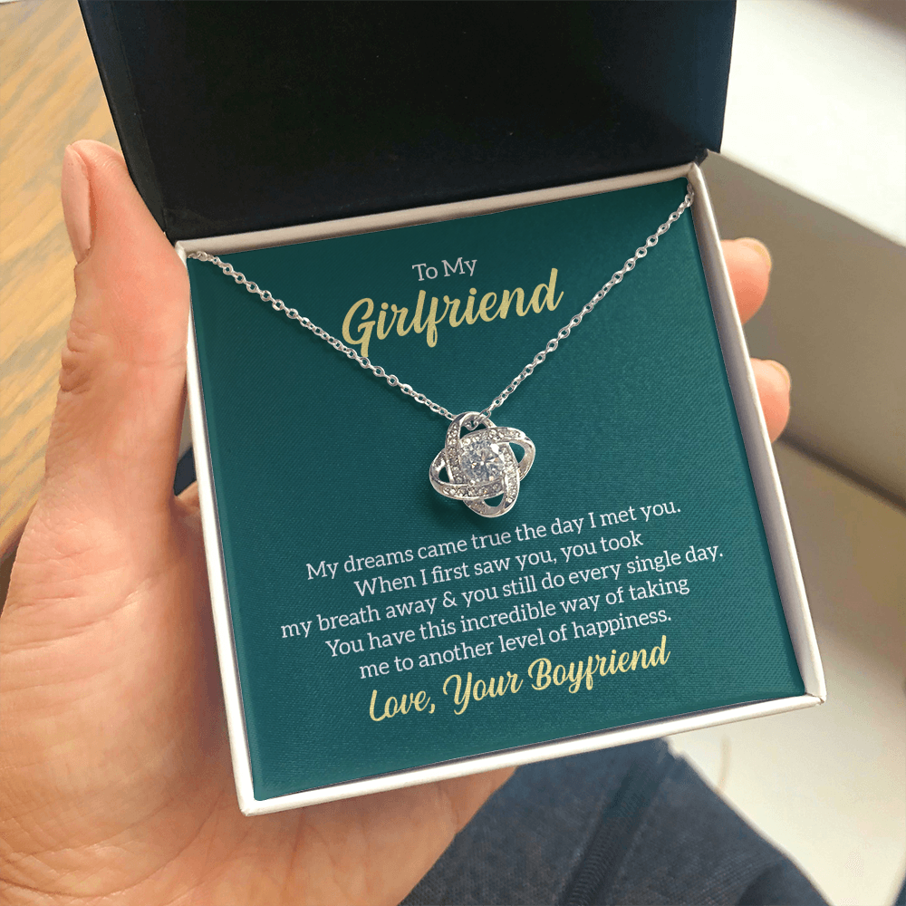 Girlfriend Lov Necklace