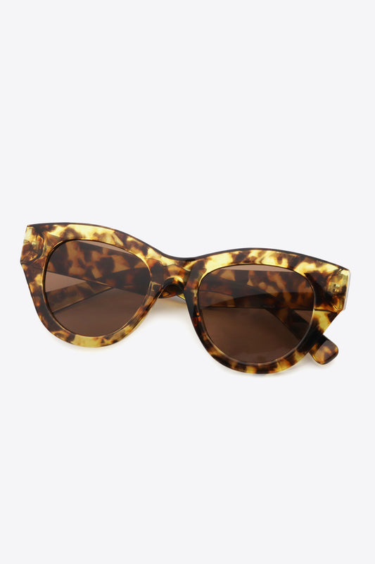 Tortoiseshell Polycarbonate Wayfarer Sunglasses